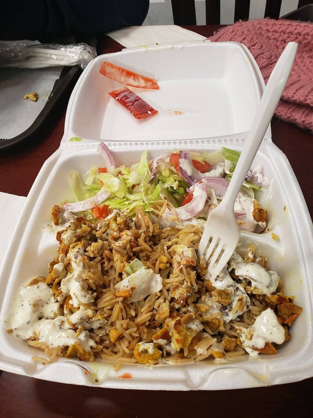 Sammys halal | restaurant | 919 Montgomery St, Jersey City, NJ 07306, USA | 2019840616 OR +1 201-984-0616