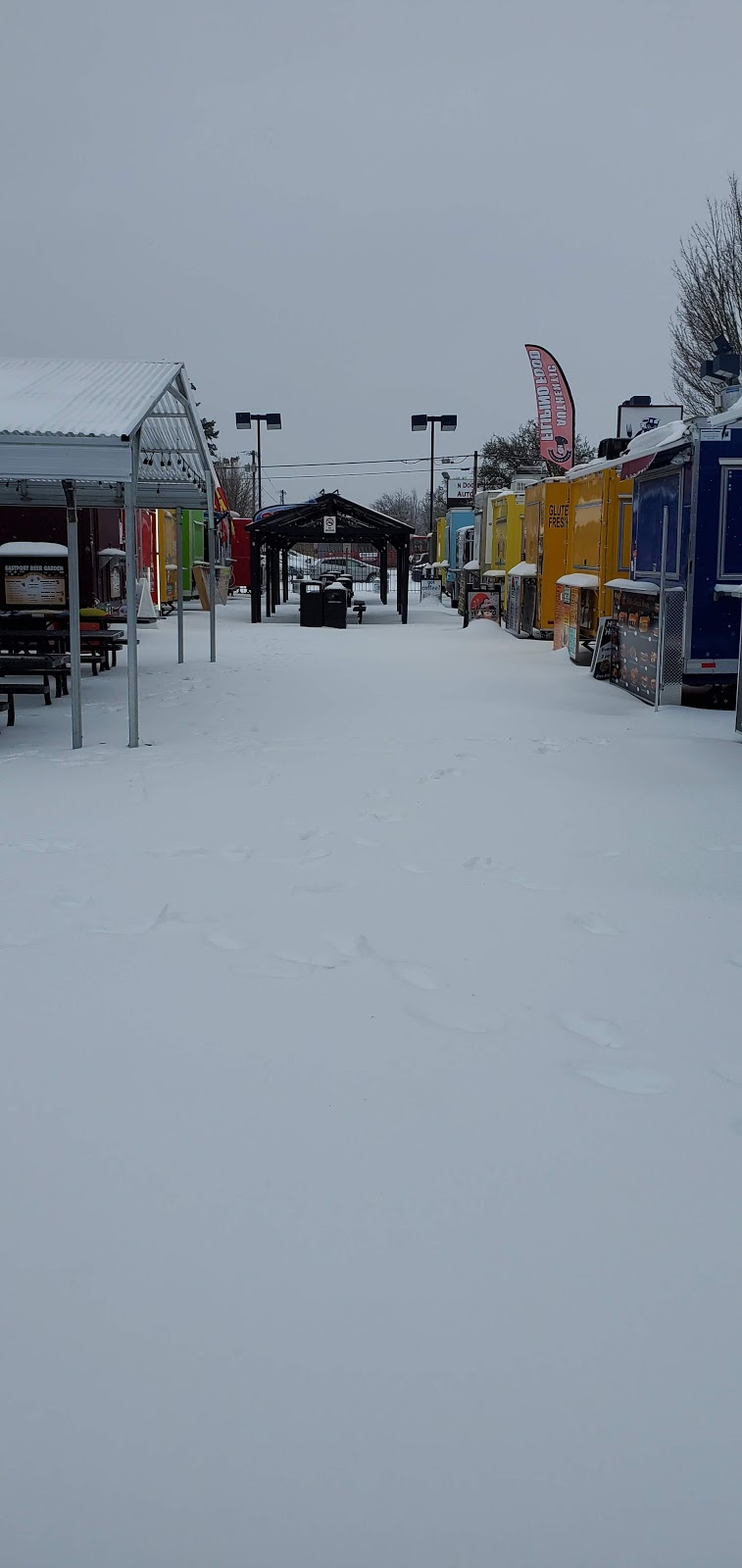 Kellans Dogs | restaurant | 360 SW Zobrist St, Estacada, OR 97023, USA | 9717104822 OR +1 971-710-4822