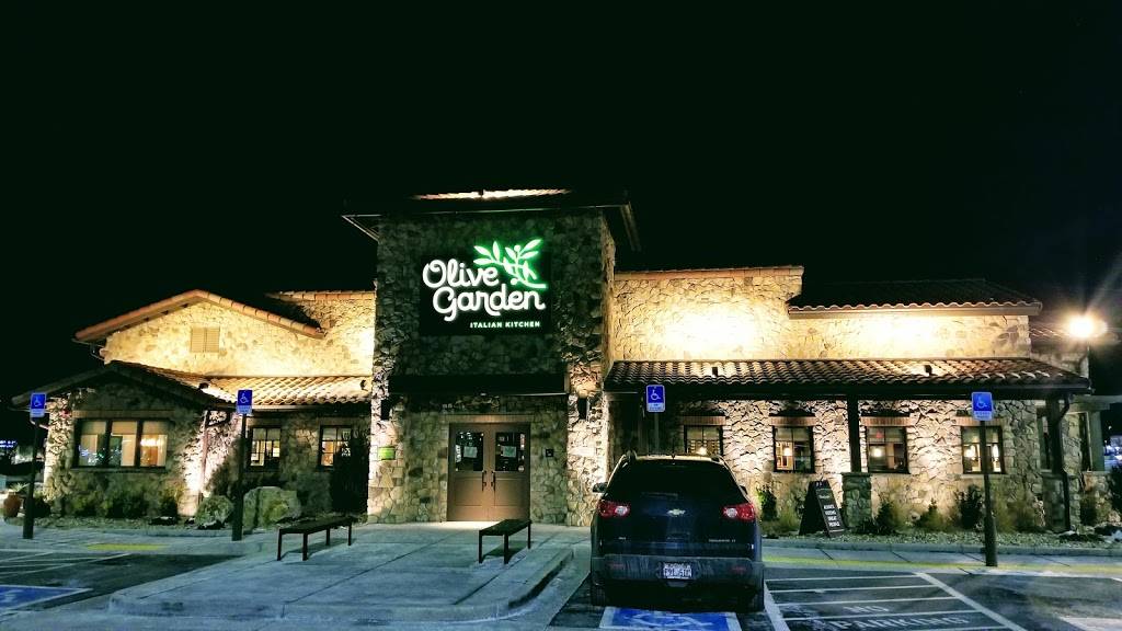 Olive Garden Italian Restaurant | meal takeaway | 1092 Canyon Creek Pkwy, Spanish Fork, UT 84660, USA | 8017988773 OR +1 801-798-8773