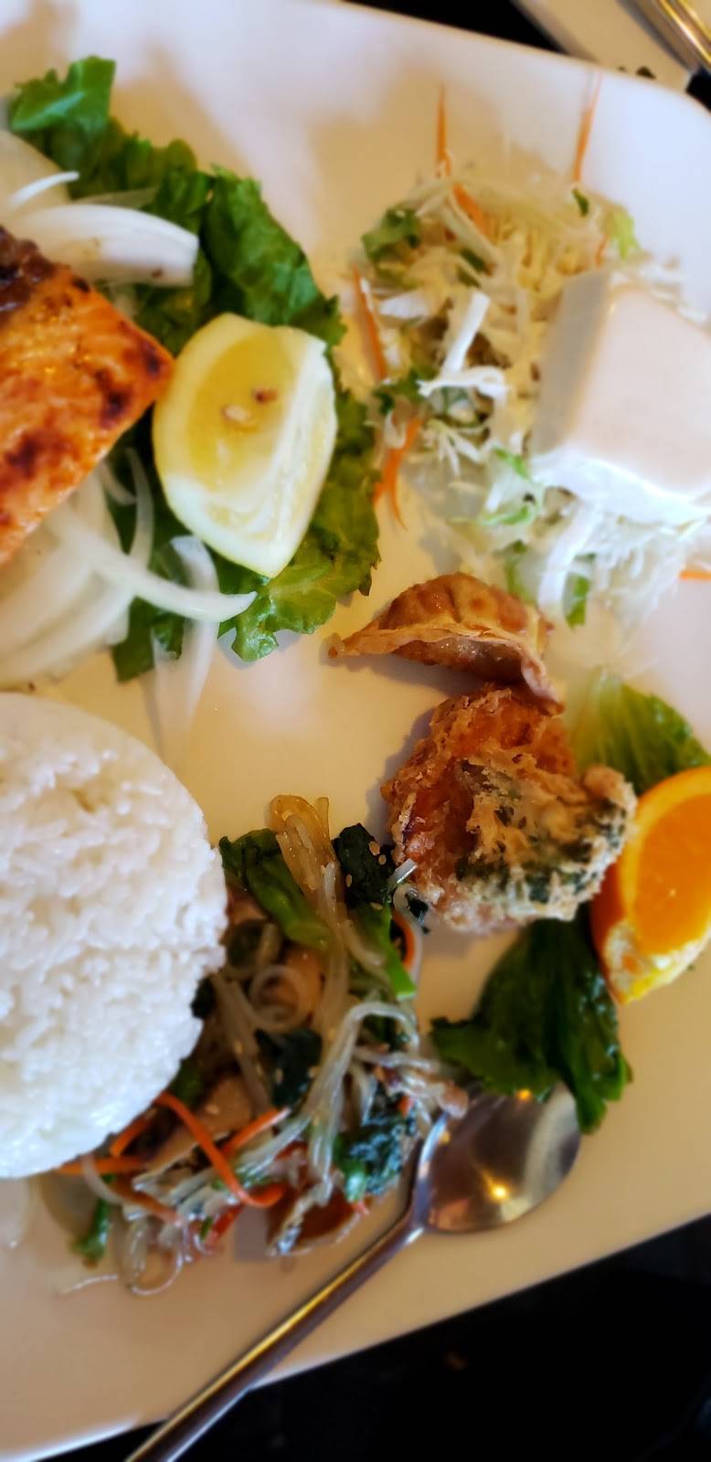 Tofu House Korean B.B.Q. | restaurant | 5550 California Ave #106, Bakersfield, CA 93309, USA | 6618647782 OR +1 661-864-7782