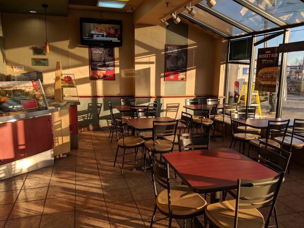 Mr.Sub | restaurant | 5977 Dixie Rd, Mississauga, ON L4W 1E8, Canada | 9056700592 OR +1 905-670-0592