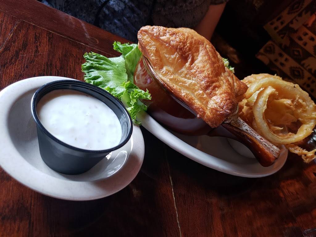 White Pines Resort | restaurant | 6712 W Pines Rd, Mt Morris, IL 61054, USA | 8159462400 OR +1 815-946-2400