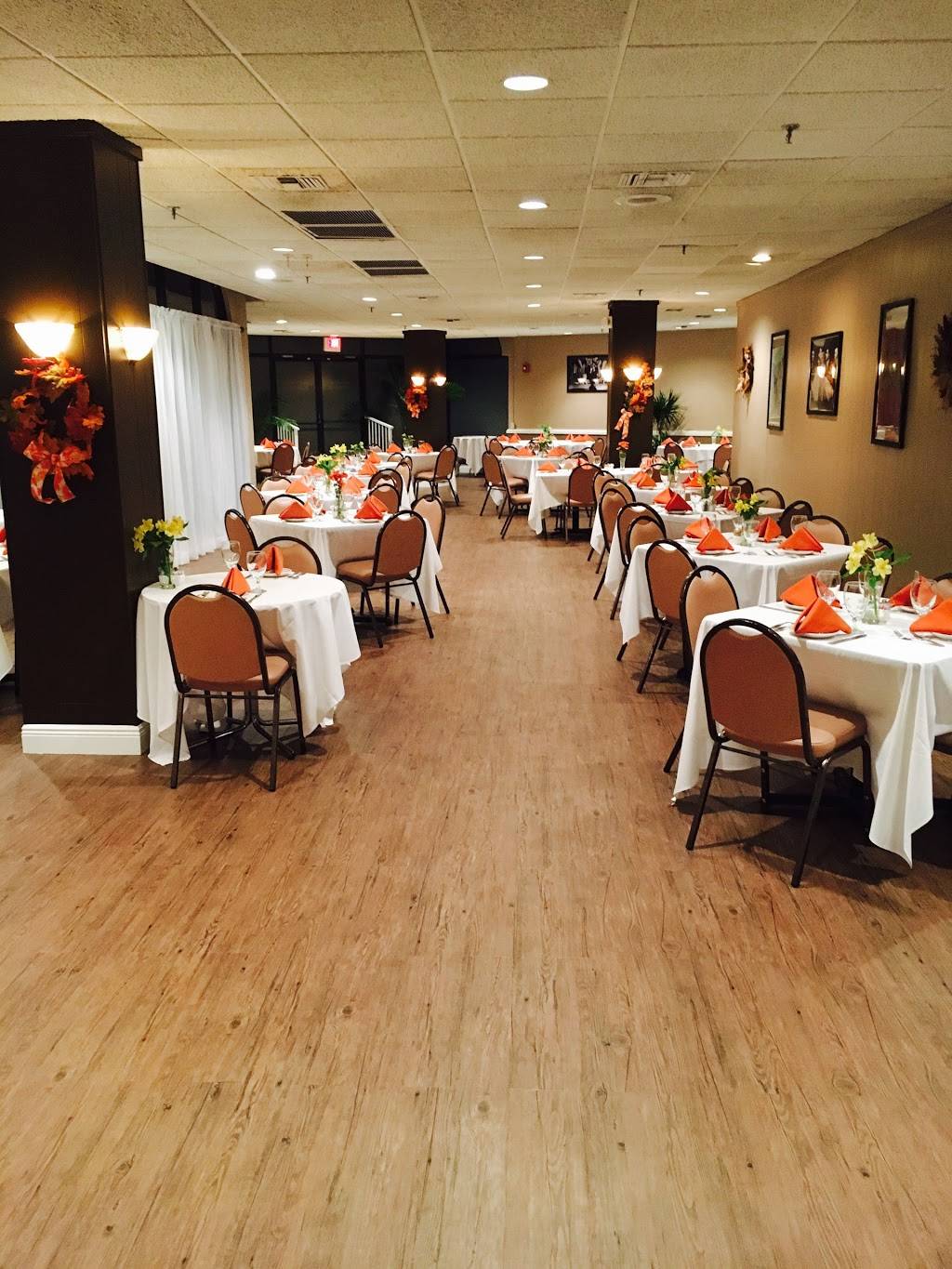 Mels way bistro & banquet | restaurant | 3536 Via Poinciana, Lake Worth, FL 33467, USA | 5615307947 OR +1 561-530-7947