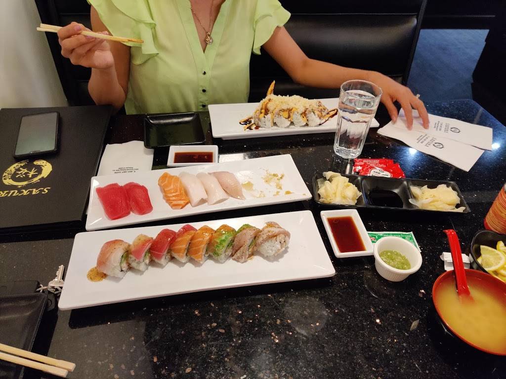 Sakura Sushi | restaurant | 30010 Temecula Pkwy #101, Temecula, CA 92592, USA | 9515873359 OR +1 951-587-3359