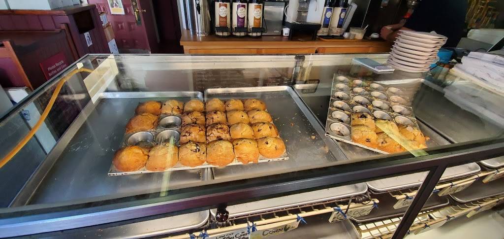 The Muffin Shop | bakery | 126 Washington St, Marblehead, MA 01945, USA | 7816318223 OR +1 781-631-8223