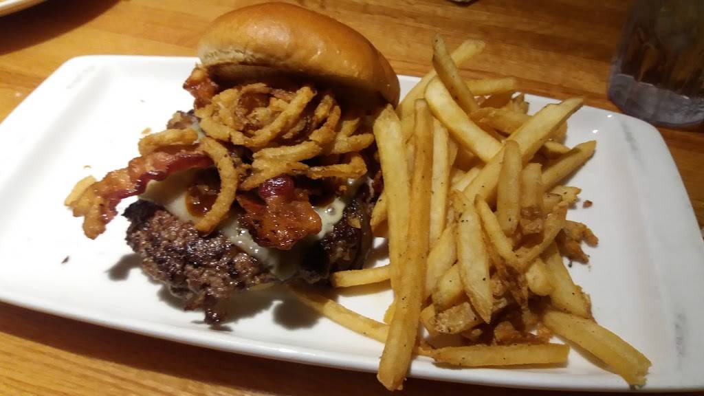 Applebees Grill + Bar | restaurant | 1281 Knapp Rd, North Wales, PA 19454, USA | 2156997400 OR +1 215-699-7400