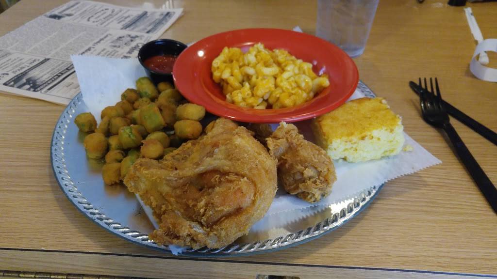 Celebritys Soul Food of Ft. White | restaurant | 7629 US-27, Fort White, FL 32038, USA | 3864979464 OR +1 386-497-9464