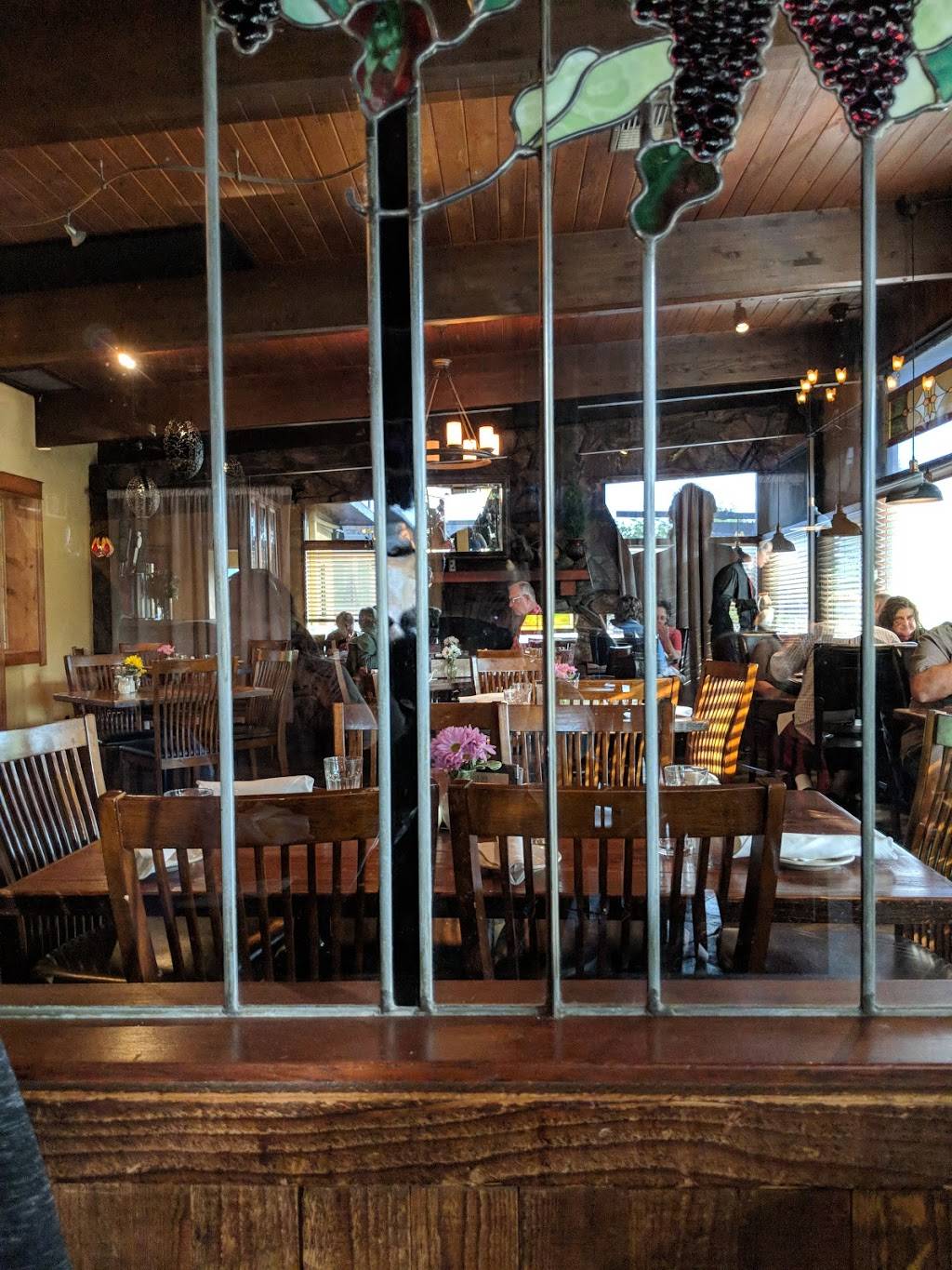 Mazzis | restaurant | 3377 E Amazon Dr, Eugene, OR 97405, USA | 5416872252 OR +1 541-687-2252