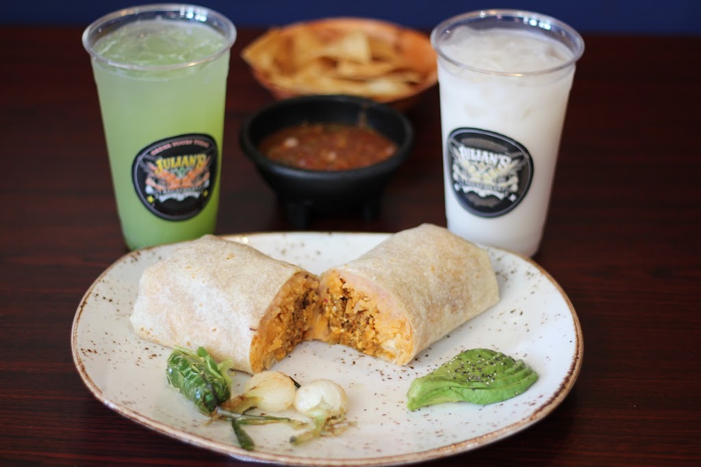 Julians Aguachiles | restaurant | 155 E 7th St, Oxnard, CA 93030, USA | 8053660160 OR +1 805-366-0160