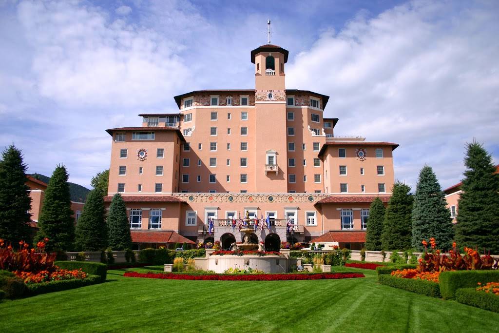 The Broadmoor | restaurant | 1 Lake Ave, Colorado Springs, CO 80906, USA | 8007555011 OR +1 800-755-5011