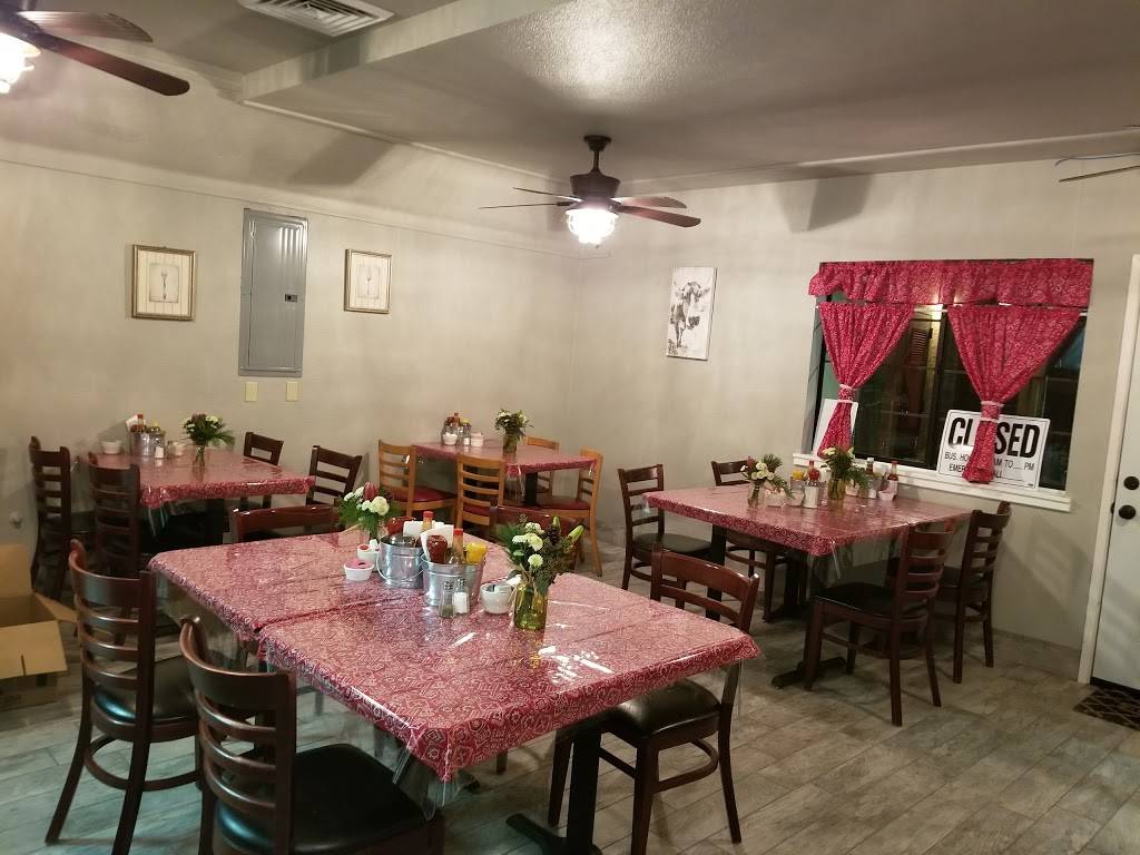 Eva Maes Cafe | restaurant | 6851 Airline Hwy, Tres Pinos, CA 95075, USA | 8316285009 OR +1 831-628-5009