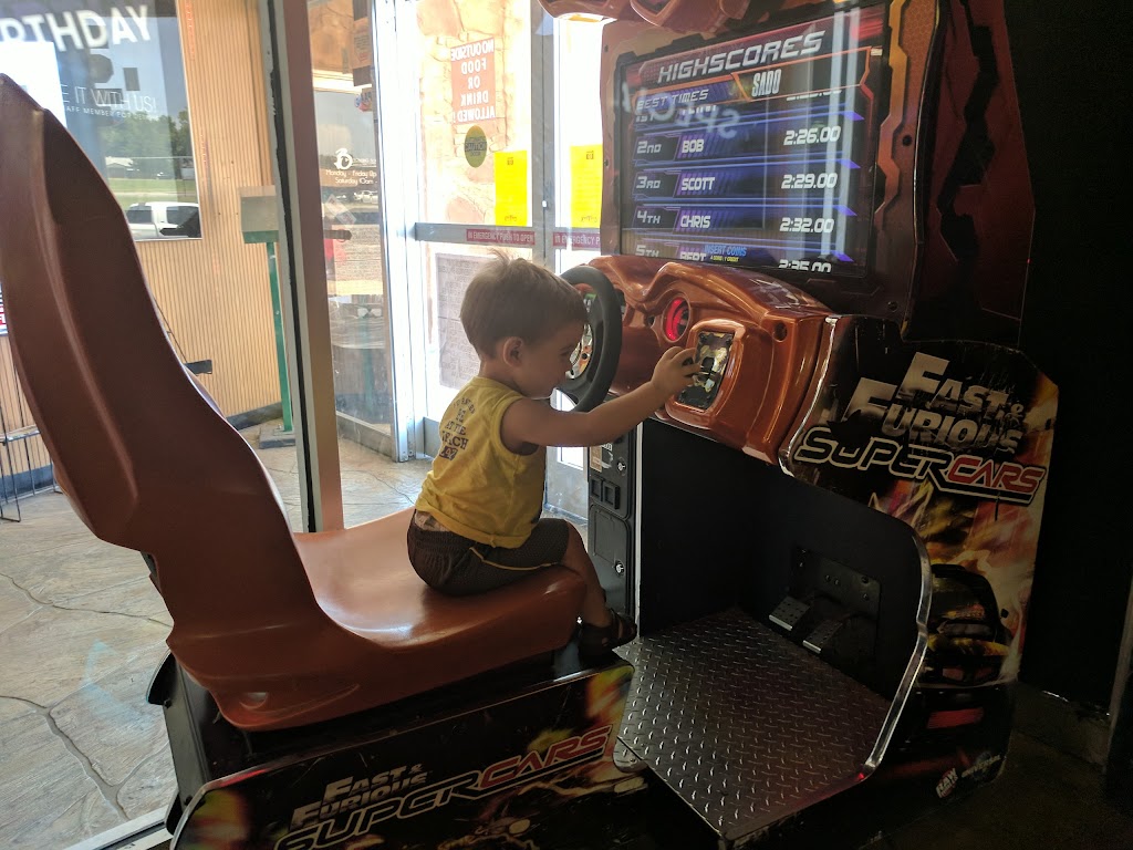 Cowtown Bowling Center | restaurant | 4333 River Oaks Blvd, Fort Worth, TX 76114, USA | 8176242151 OR +1 817-624-2151