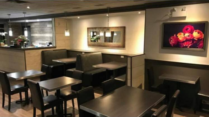 Thai Hut Restaurant | restaurant | 641 Erie St, Stratford, ON N5A 2N9, Canada | 5192736488 OR +1 519-273-6488