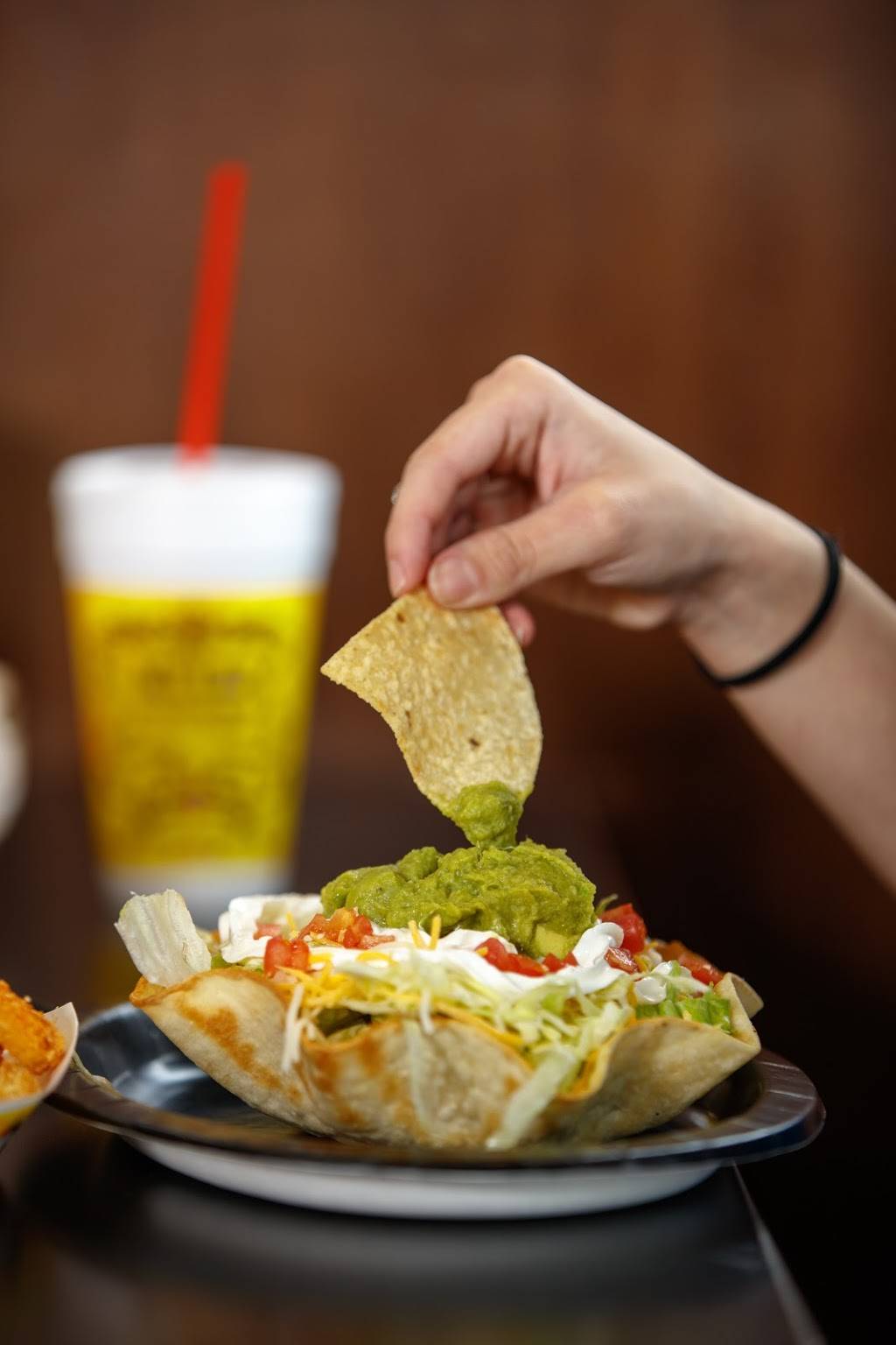 Taco Mayo | restaurant | 3803 NW Cache Rd, Lawton, OK 73505, USA | 5803536499 OR +1 580-353-6499