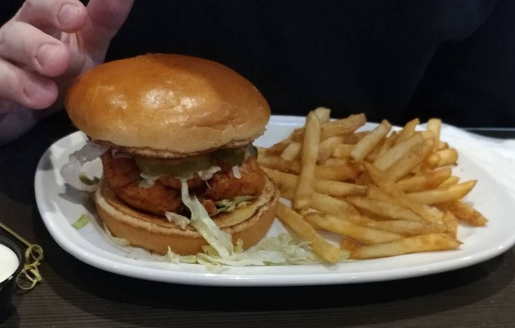 Buffalo Wings & Rings | restaurant | 2809 US-25 Ste 6030, Crestview Hills, KY 41017, USA | 8593319464 OR +1 859-331-9464