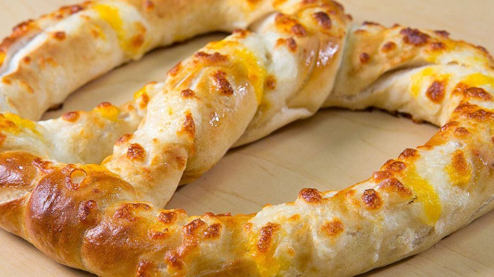 Wetzels Pretzels | restaurant | 3146 Mission Blvd #FB38, San Diego, CA 92109, USA | 7602272355 OR +1 760-227-2355