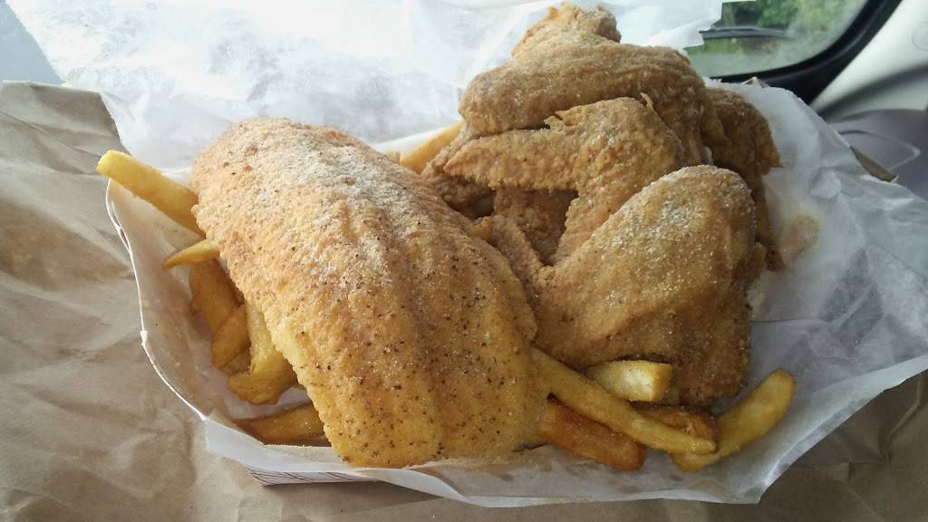 Super JJ Fish & Chicken | restaurant | 213 S Larkin Ave, Joliet, IL 60436, USA | 8157250802 OR +1 815-725-0802