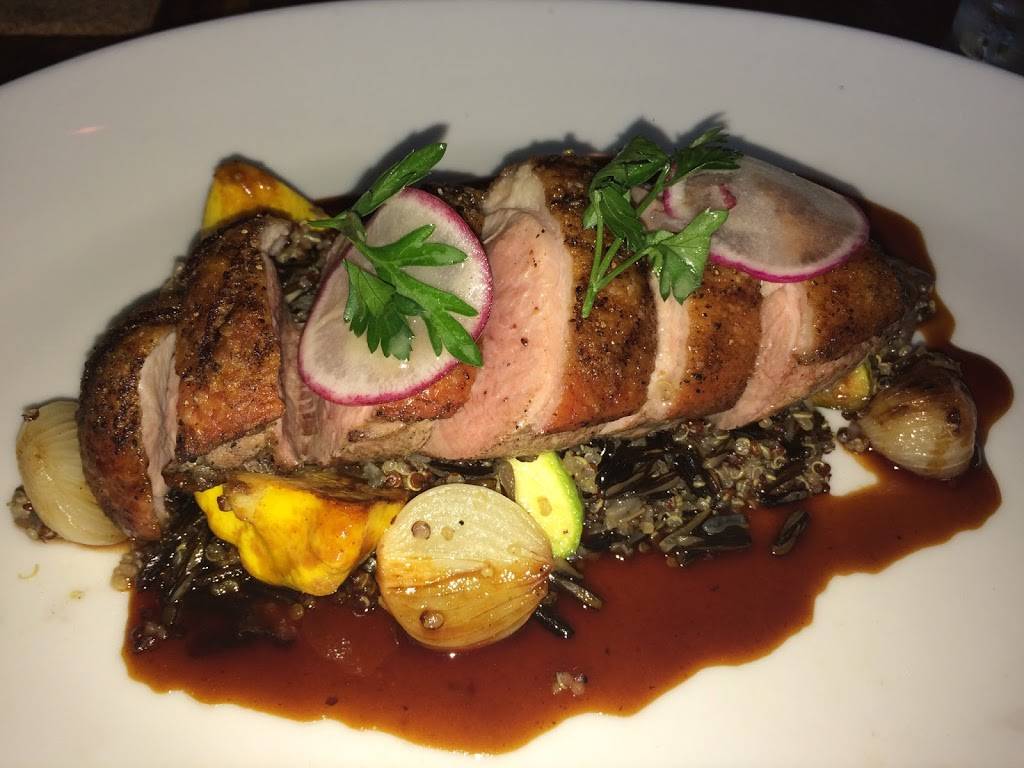 Clay Pigeon Food & Drink | restaurant | 2731 White Settlement Rd, Fort Worth, TX 76107, USA | 8178828065 OR +1 817-882-8065