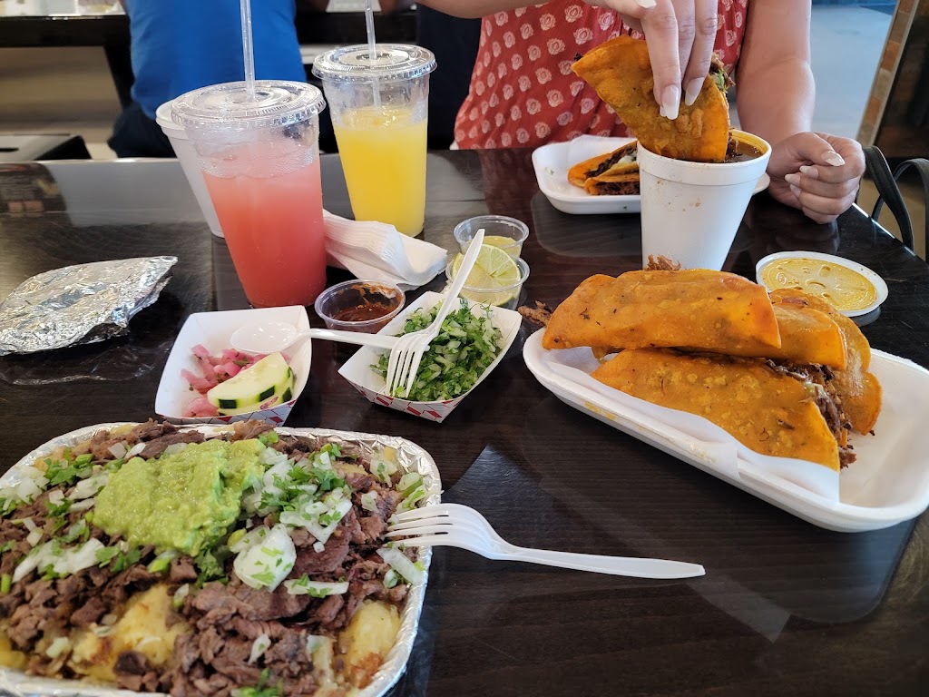 UNOS TACOS Y BIRRIA | restaurant | 1859 S Stapley Dr STE #106, Mesa, AZ 85204, USA | 4802561314 OR +1 480-256-1314