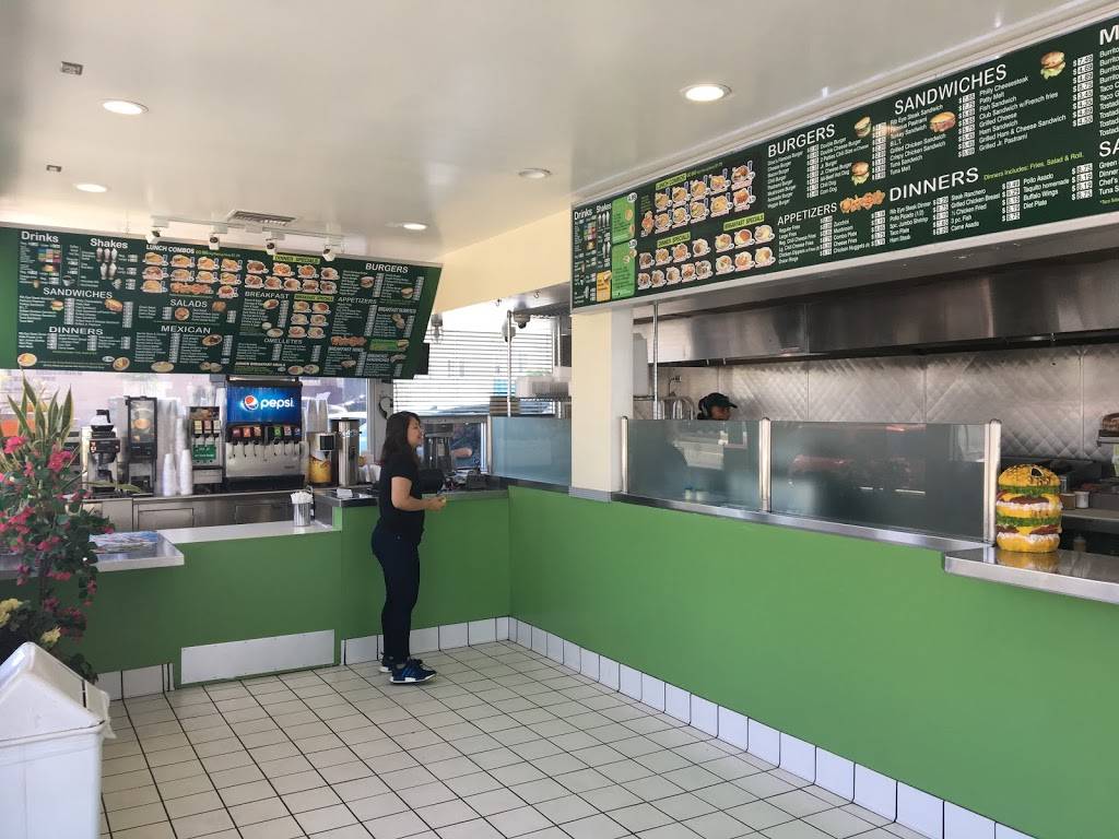 DINOS Best Burgers | restaurant | 2818, 620 W Anaheim St, Long Beach, CA 90813, USA | 5629519592 OR +1 562-951-9592