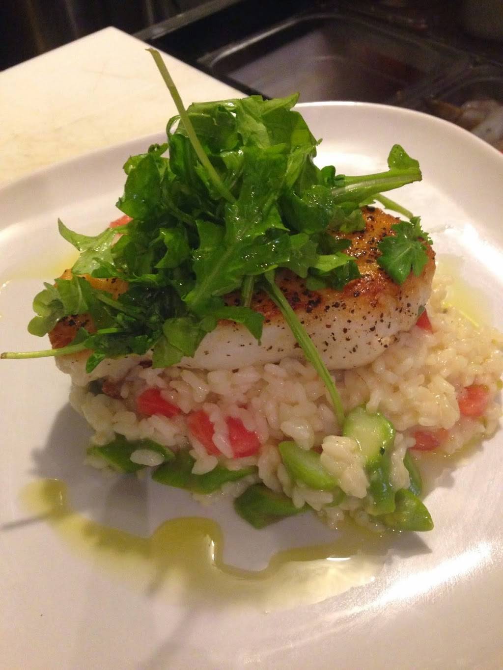 Formaggios Bistro & Wine Bar | restaurant | 2441 NW 43rd St Suite 12, Gainesville, FL 32606, USA | 3525056202 OR +1 352-505-6202