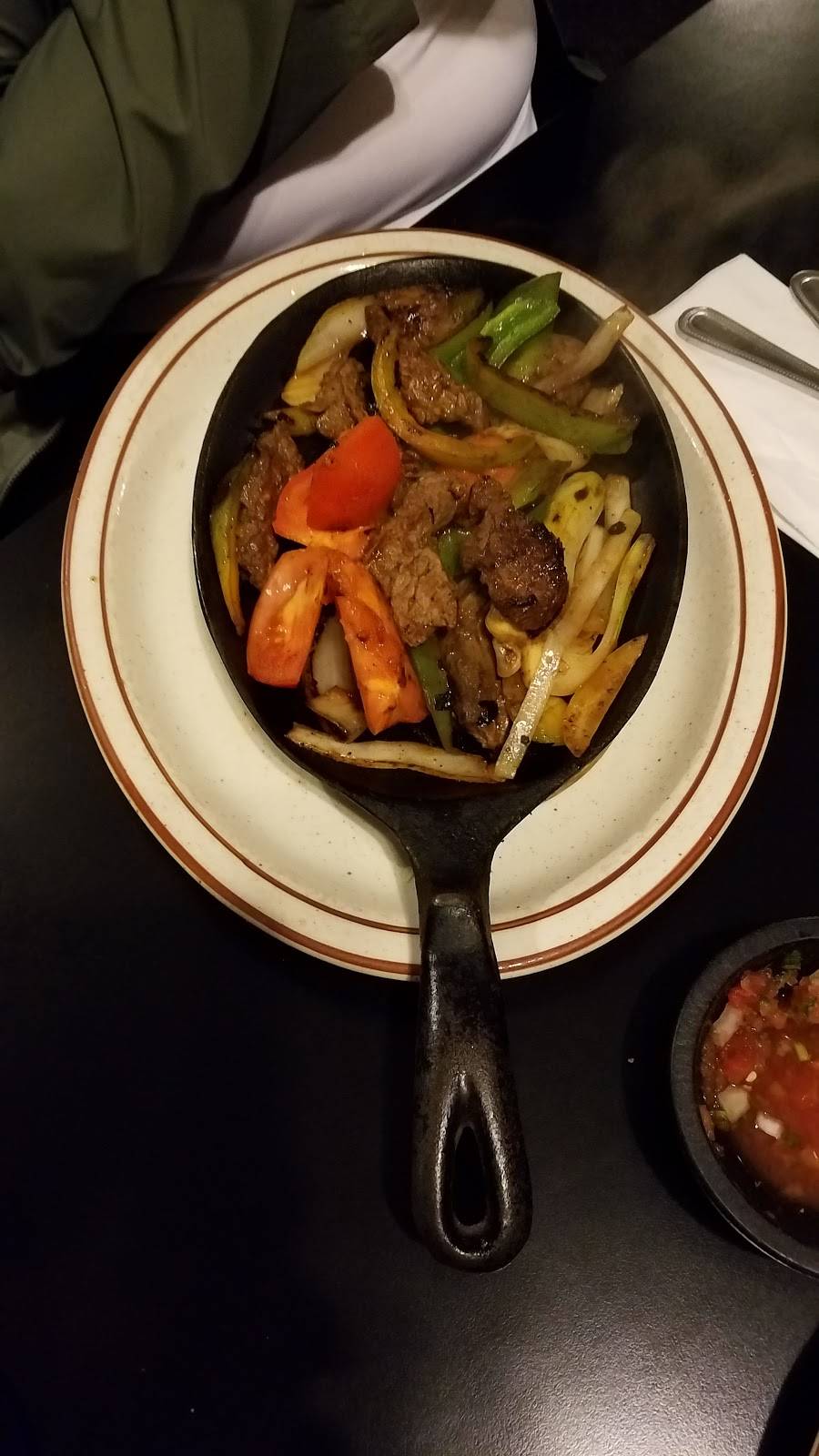 Los Panchos Mexican Food | restaurant | 4910 E Kings Canyon Rd, Fresno, CA 93727, USA | 5594521111 OR +1 559-452-1111