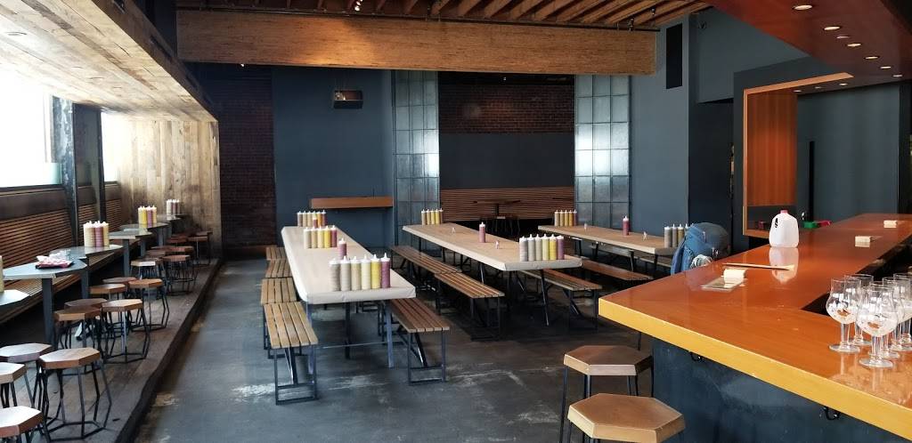 Umami Burger Arts District | restaurant | 738 E 3rd St, Los Angeles, CA 90013, USA | 3232638626 OR +1 323-263-8626