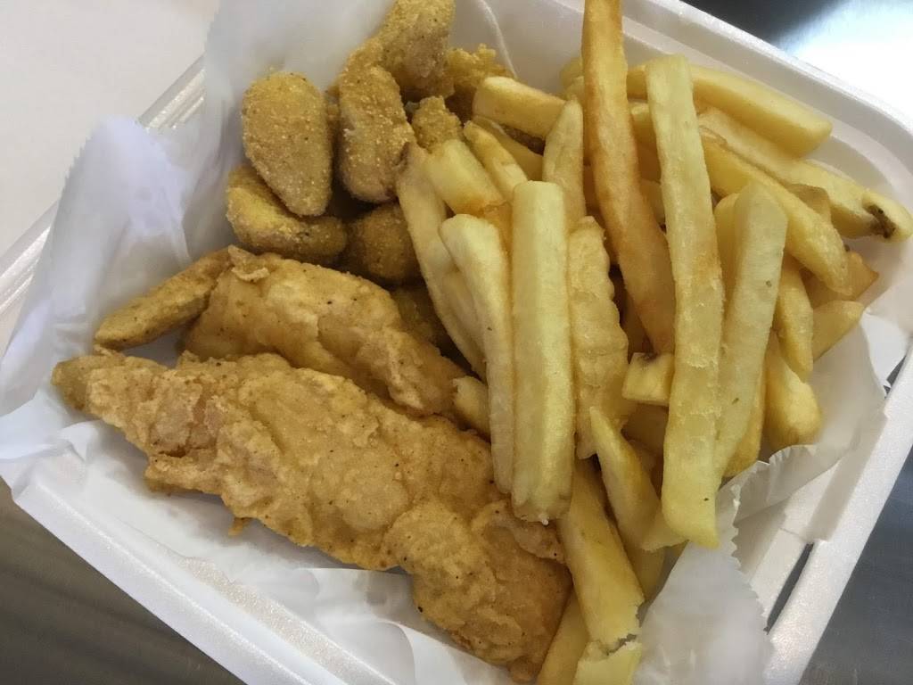 Cincy Fried Chicken | restaurant | 5554 Colerain Ave, Cincinnati, OH 45239, USA | 5134073112 OR +1 513-407-3112