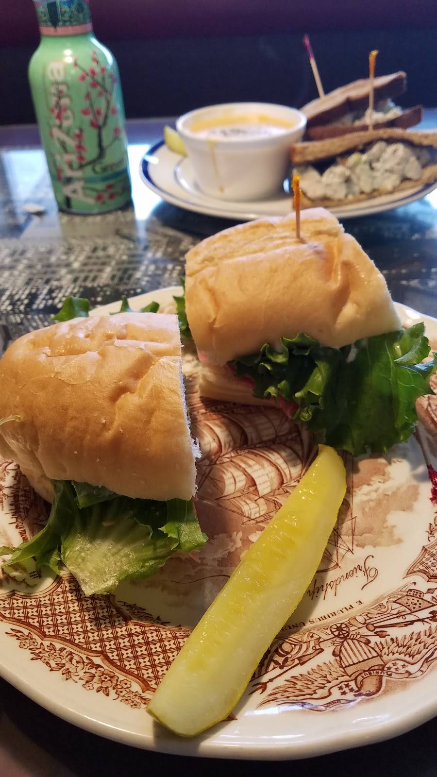 Allens Cobblestone Deli | restaurant | 122 Cobblestone Ct Dr, Victor, NY 14564, USA | 5852233354 OR +1 585-223-3354