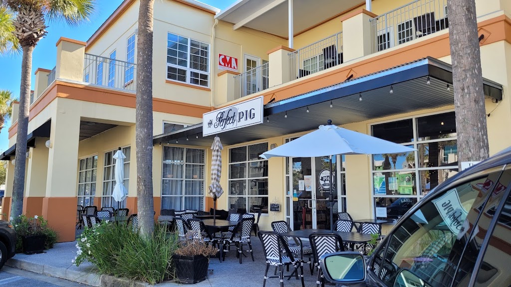 Perfect Pig Grill and Fish House | restaurant | 7 Town Center Loop, Santa Rosa Beach, FL 32459, USA | 8506601591 OR +1 850-660-1591