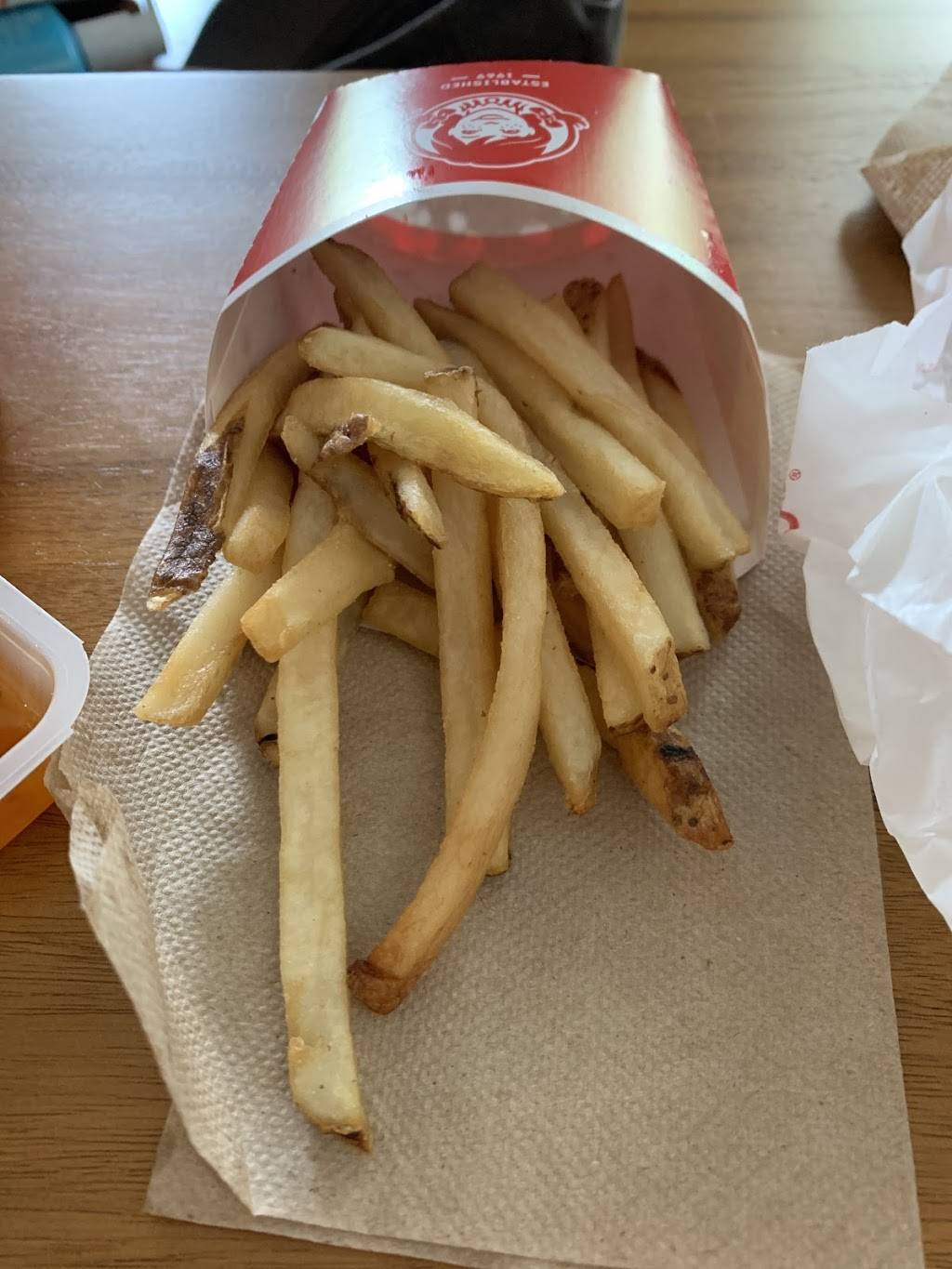 Wendys | restaurant | 1805 Monticello Ave, Norfolk, VA 23517, USA | 7576279500 OR +1 757-627-9500