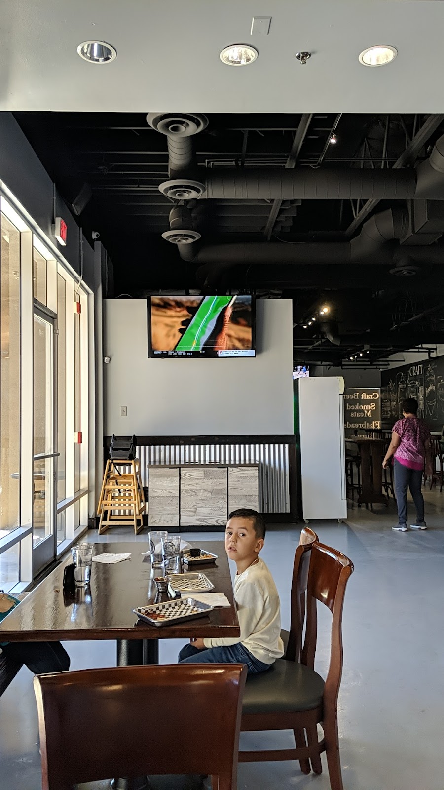 Craft Brewing & Kitchen | restaurant | 17600 Collier Ave Unit F147A, 17600 Collier Ave, Lake Elsinore, CA 92530, USA | 9515791406 OR +1 951-579-1406