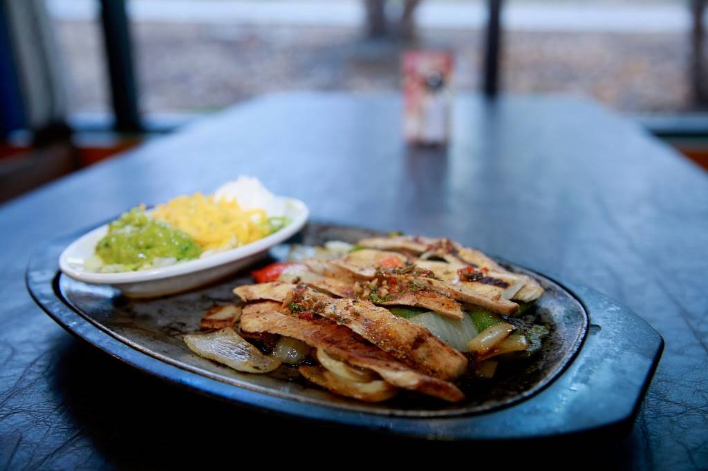 Taco Fiesta Alpharetta Ga | restaurant | 3055 North Point Pkwy, Alpharetta, GA 30005, USA | 6788679001 OR +1 678-867-9001