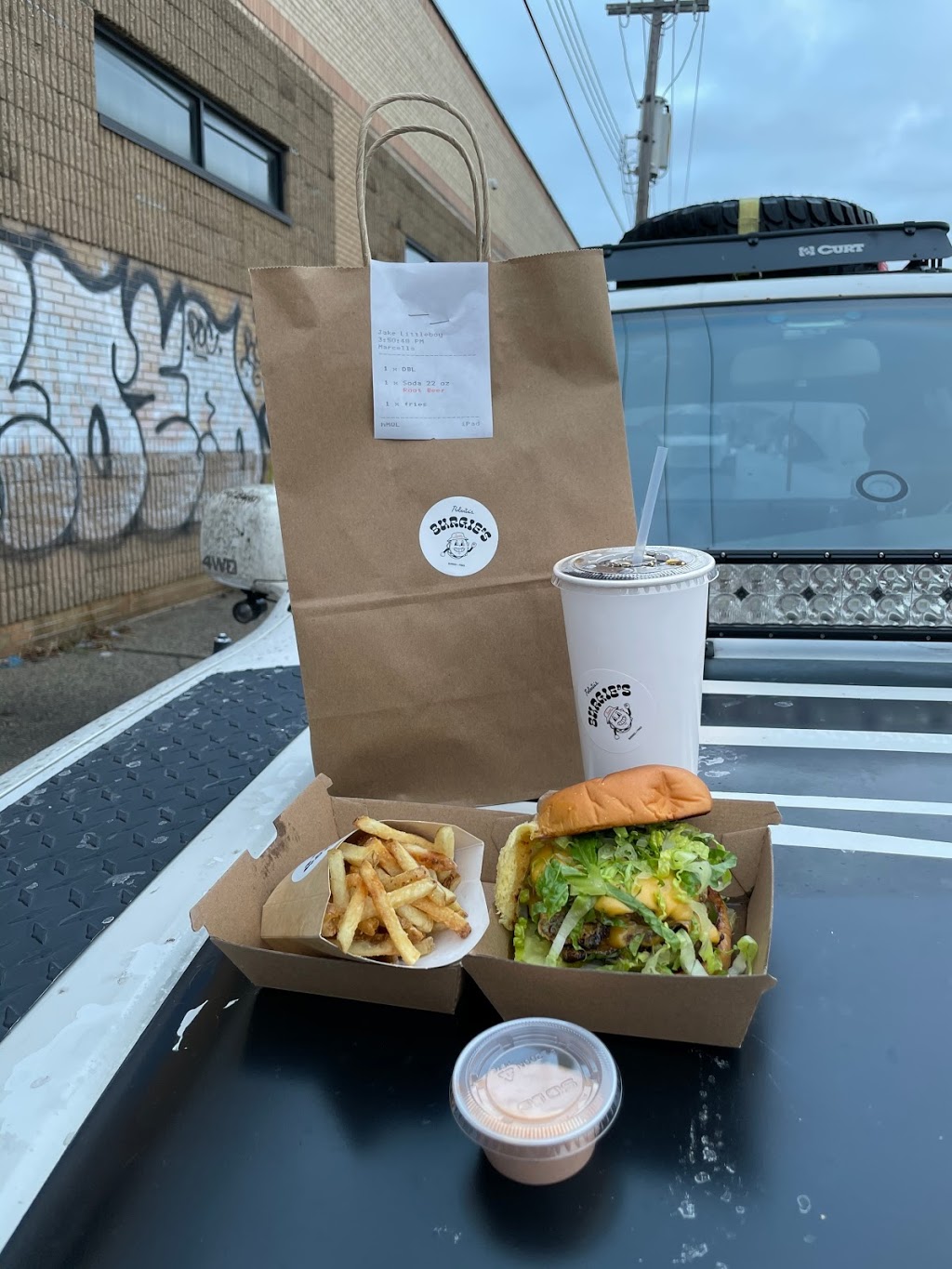 Burgie’s | restaurant | 198 Randolph St, Brooklyn, NY 11237, USA | 7183935898 OR +1 718-393-5898