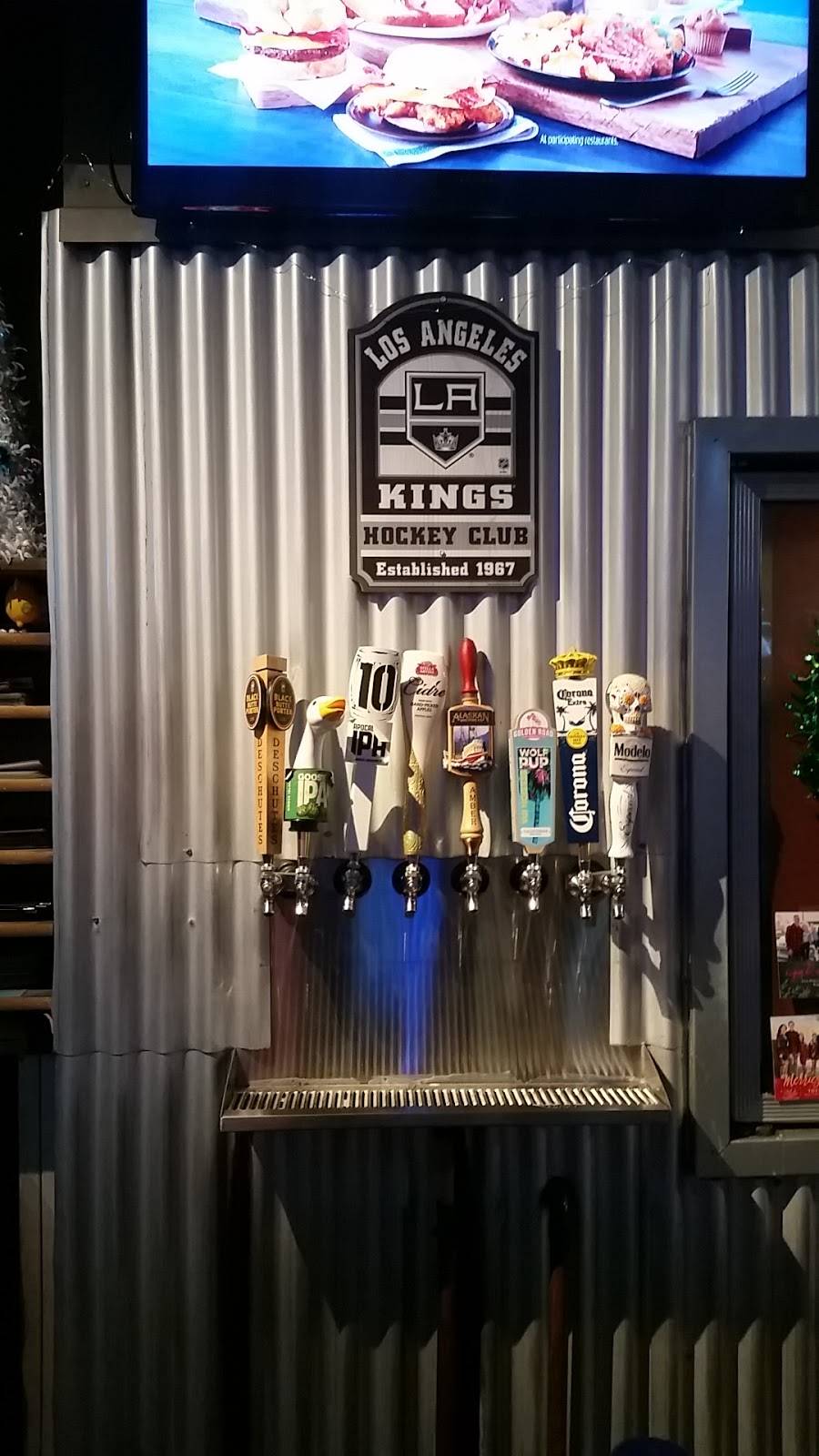 Coachs Sports Bar & Grill | restaurant | 43451 Gadsden Ave, Lancaster, CA 93534, USA | 6619428919 OR +1 661-942-8919