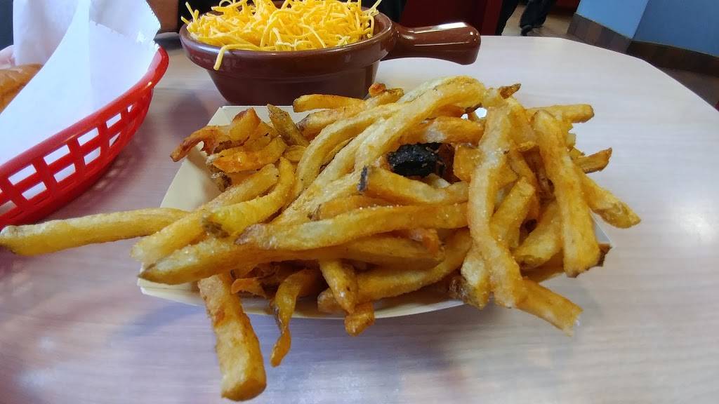 Brighton Hot Dog Shoppe | restaurant | 2625 Constitution Blvd, Beaver Falls, PA 15010, USA | 7248471000 OR +1 724-847-1000