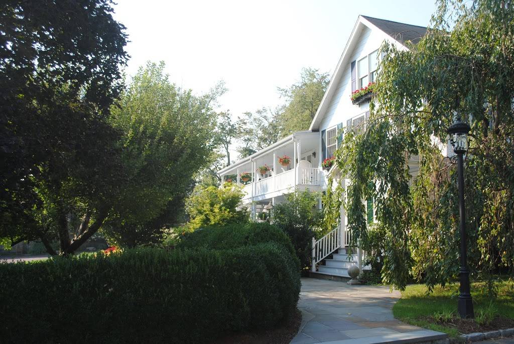 Homestead Inn | restaurant | 420 Field Point Rd, Greenwich, CT 06830, USA | 2038697500 OR +1 203-869-7500