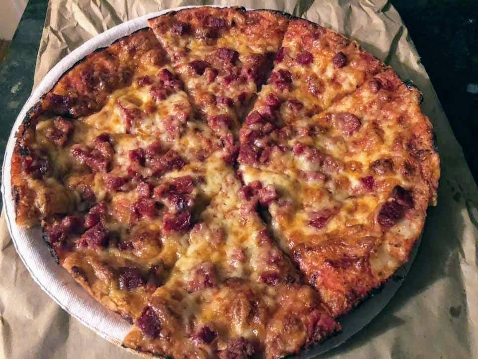 Hoeys Pizza | restaurant | 9 Amvets Ln, Randolph, MA 02368, USA | 7819637171 OR +1 781-963-7171