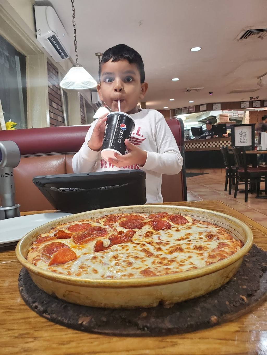 Pizza Hut | meal takeaway | 25 N Homestead Blvd, Homestead, FL 33030, USA | 3052477371 OR +1 305-247-7371