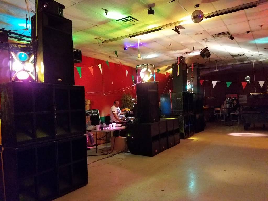 Sonic Drive-In | restaurant | 2945 N Buckner Blvd, Dallas, TX 75228, USA | 2143200132 OR +1 214-320-0132