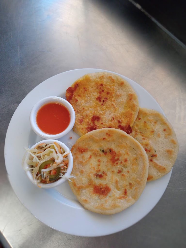 La Kalle food | restaurant | 5400 Midlothian Tpke, Richmond, VA 23225, USA | 8046538242 OR +1 804-653-8242