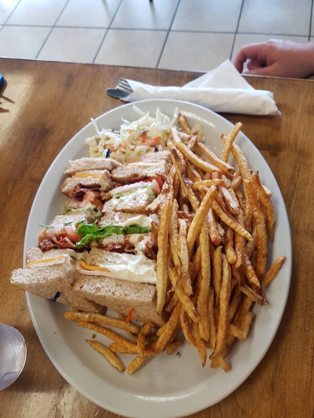 Just Like Moms | restaurant | 150 N Rankin St, Southampton, ON N0H 2L0, Canada | 2264353009 OR +1 226-435-3009