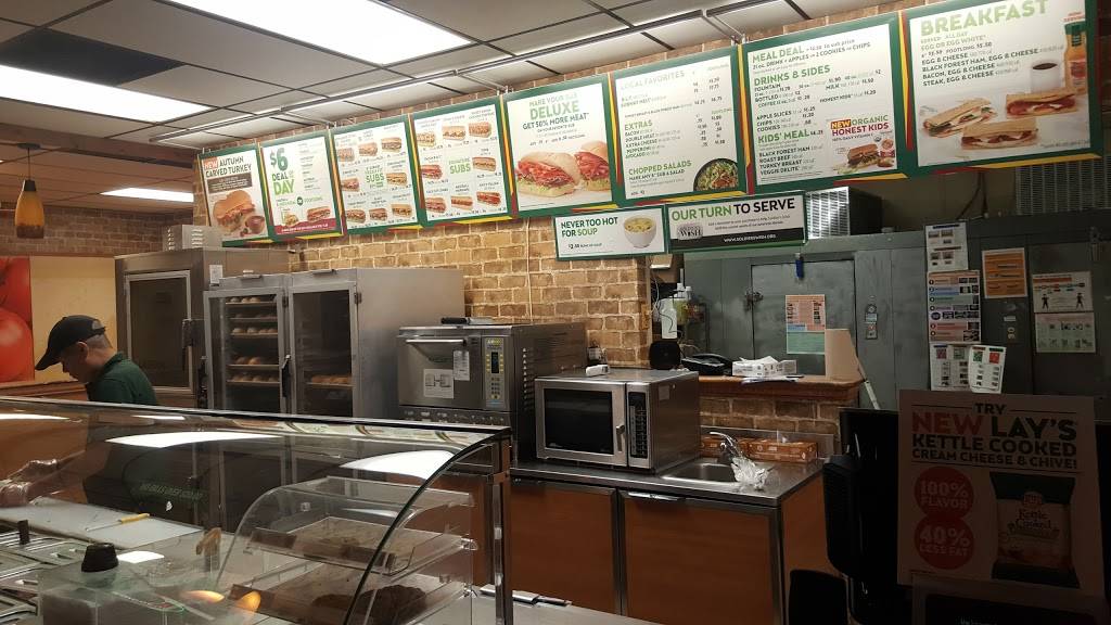 Subway Restaurants | restaurant | 1720 W University Dr, Denton, TX 76201, USA | 9405666036 OR +1 940-566-6036