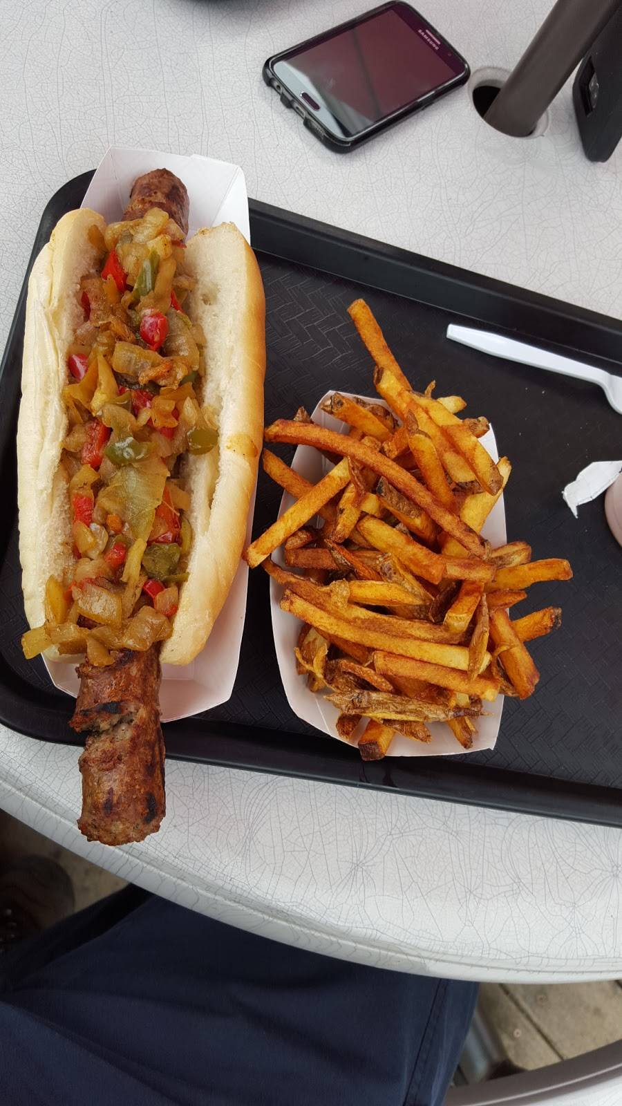 Sullivans Hot Dogs | restaurant | 501 Cayuga Dr, Niagara Falls, NY 14304, USA | 7162364119 OR +1 716-236-4119