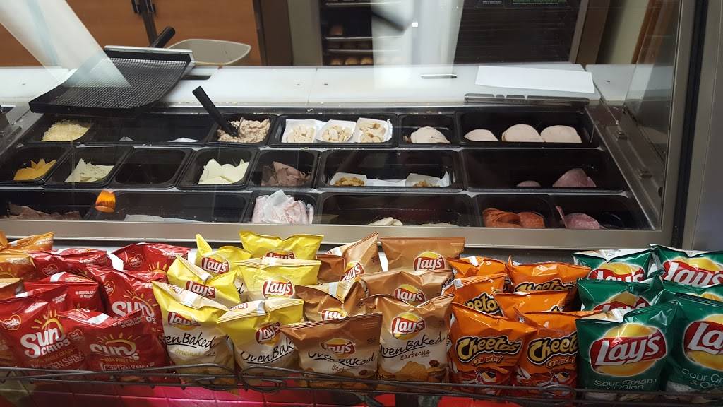 Subway Restaurants | restaurant | 101 E Vandament Ave, Yukon, OK 73099, USA | 4053507827 OR +1 405-350-7827