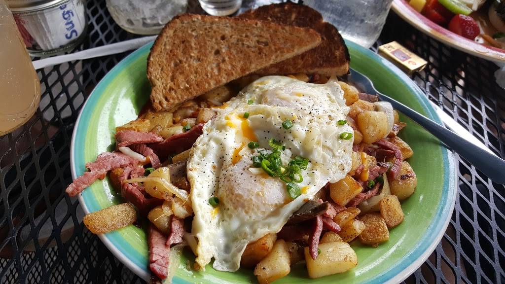 Lost Dog Cafe | cafe | 106 W Huron Ave, Folly Beach, SC 29439, USA | 8435889669 OR +1 843-588-9669