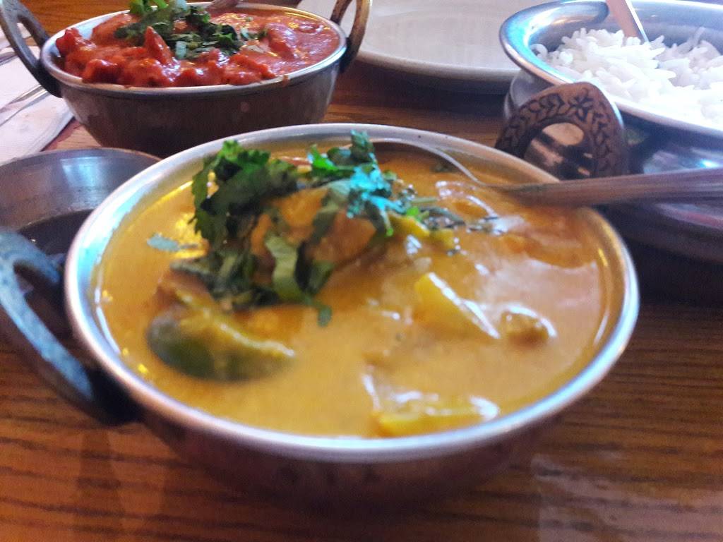 Saffron Indian Cuisine | restaurant | 10427 Isleworth Ave, Tampa, FL 33647, USA | 8136003315 OR +1 813-600-3315