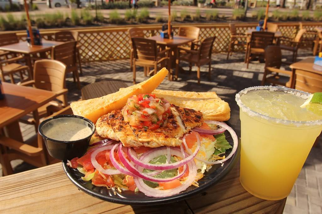 Sharkys Beach Bar | restaurant | 411 S Gulfview Blvd, Clearwater Beach, FL 33767, USA | 7273033000 OR +1 727-303-3000