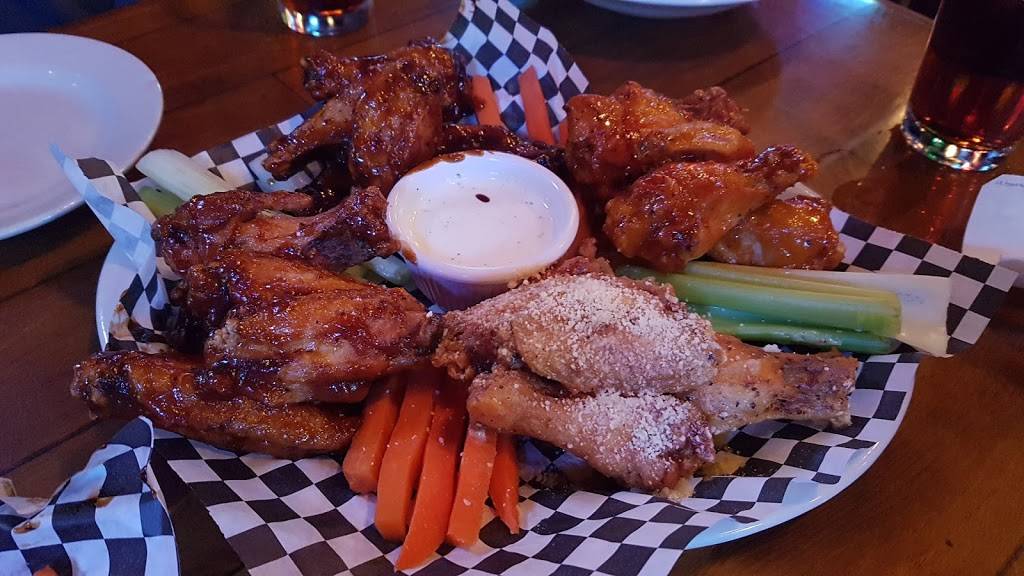 The WingD Nut | restaurant | 720 E Campbell Rd, Richardson, TX 75081, USA | 9728076217 OR +1 972-807-6217