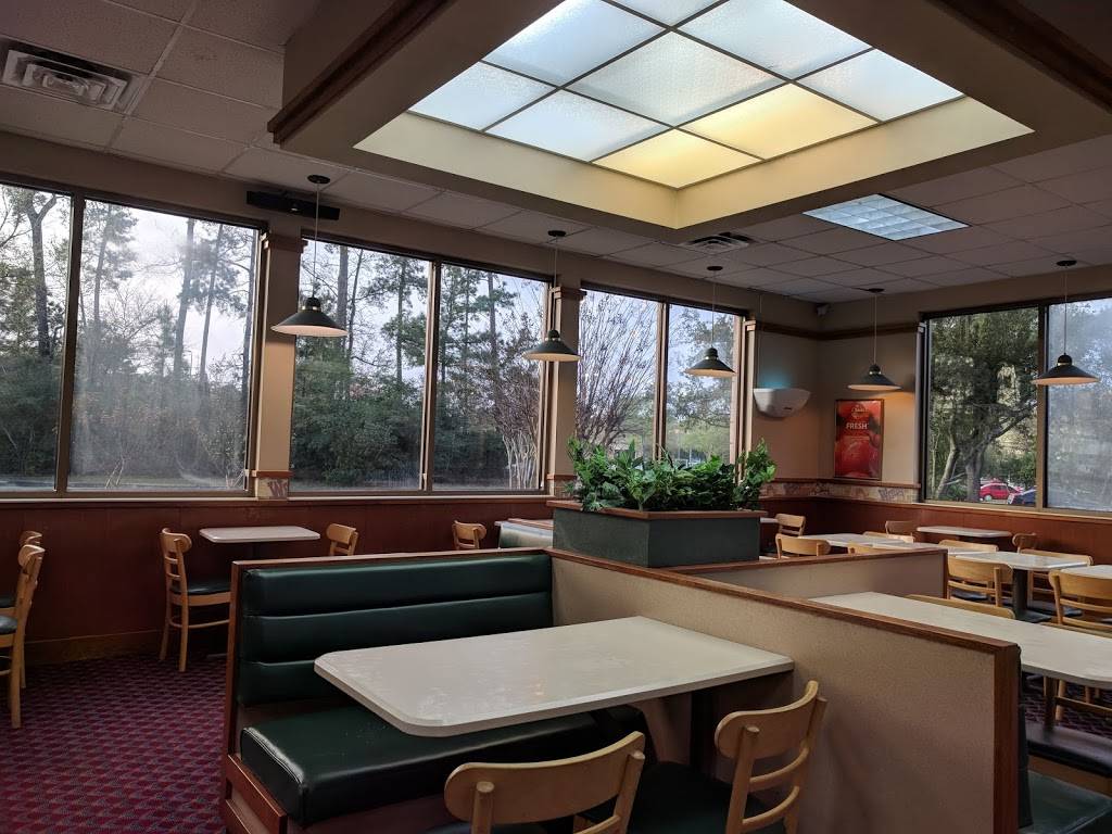 Wendys | restaurant | 6670 Woodlands Pkwy, The Woodlands, TX 77382, USA | 2813647372 OR +1 281-364-7372